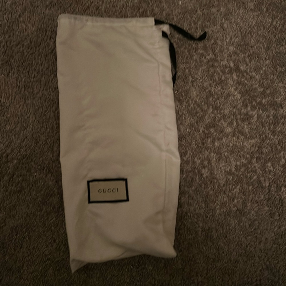 Men’s Gucci dust bag